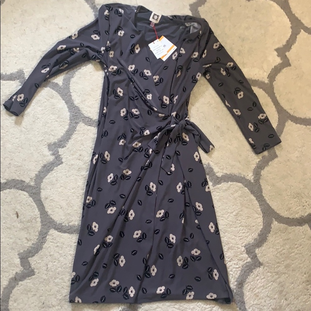 NWT Anne Klein wrap dress size small s